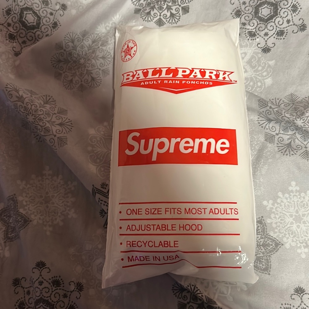 Supreme Ballpark adult rain poncho